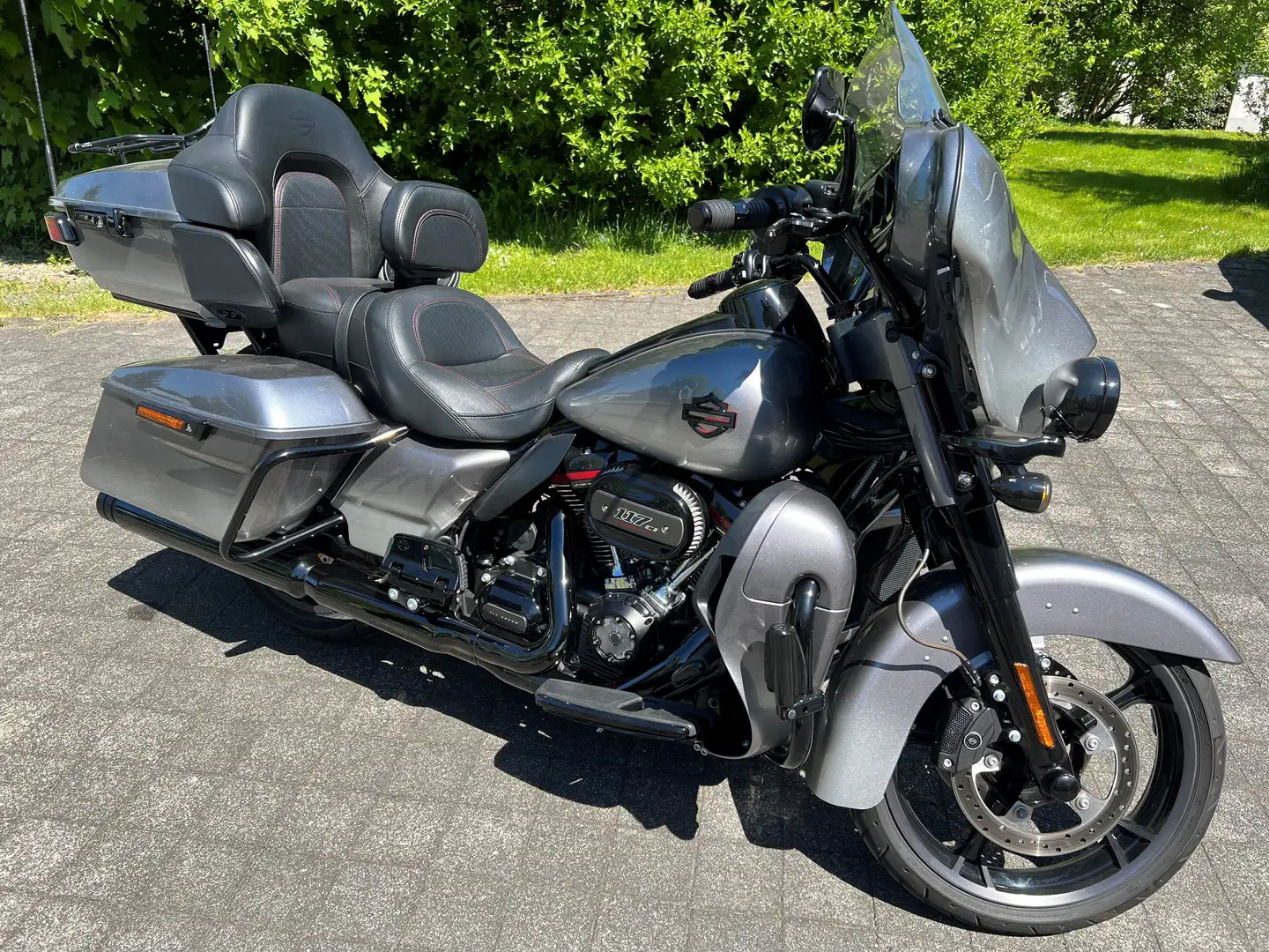 Harley-Davidson CVO Limited Harley-Davidson Ultra Limited 117 cci CVO Gris - 1