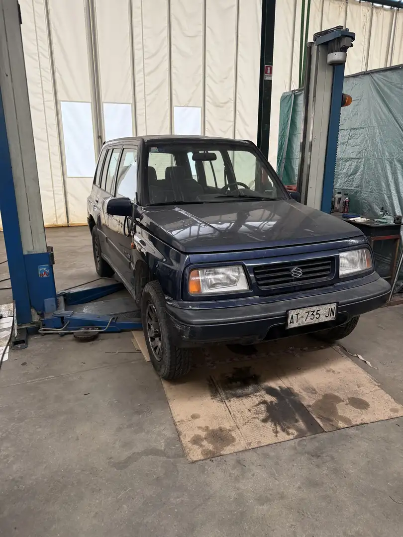 Suzuki Santana - 1