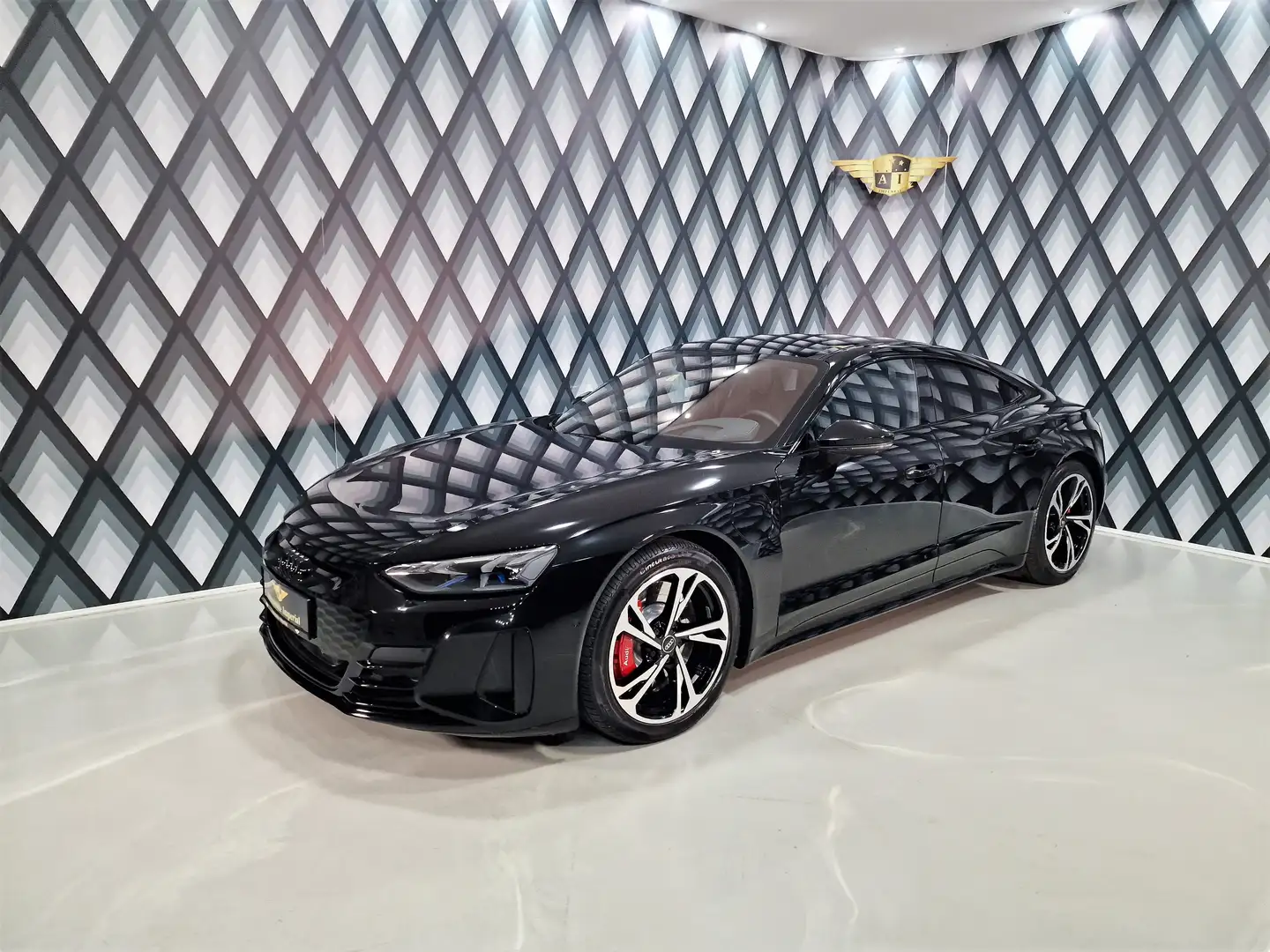Audi e-tron GT E-tron GT quattro // HEAD-UP // B&O SOUNDSYSTEM // Schwarz - 2