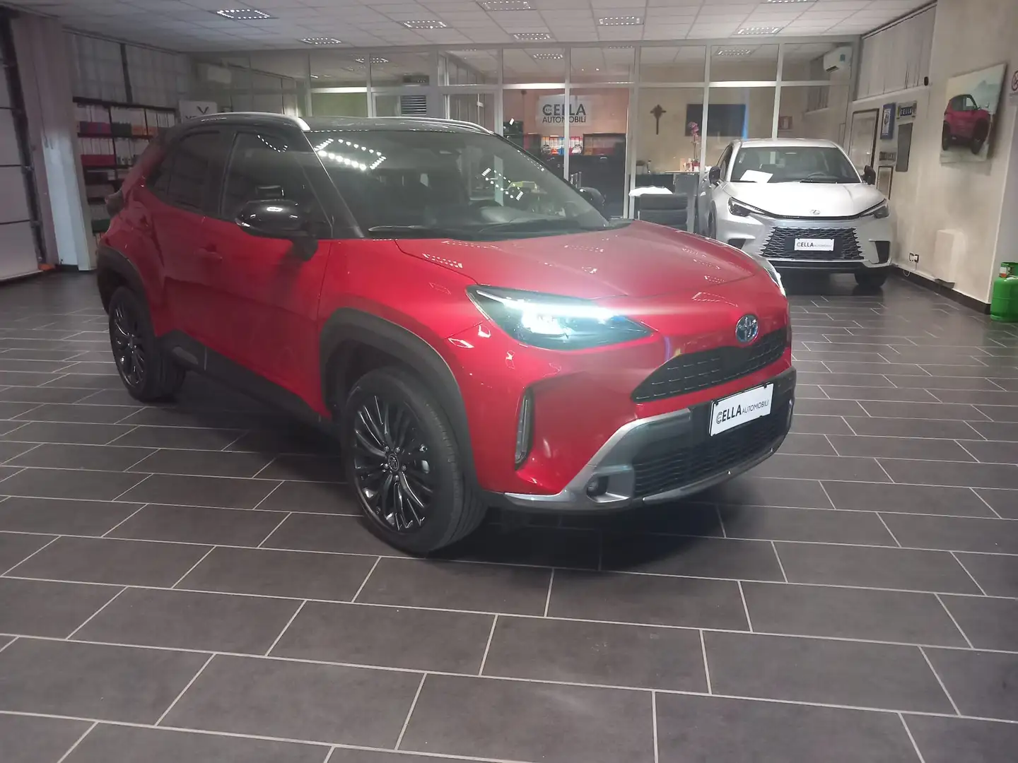 Toyota Yaris Yaris Cross Cross 1.5h Adventure Fwd 116cv e-cvt Rosso - 2