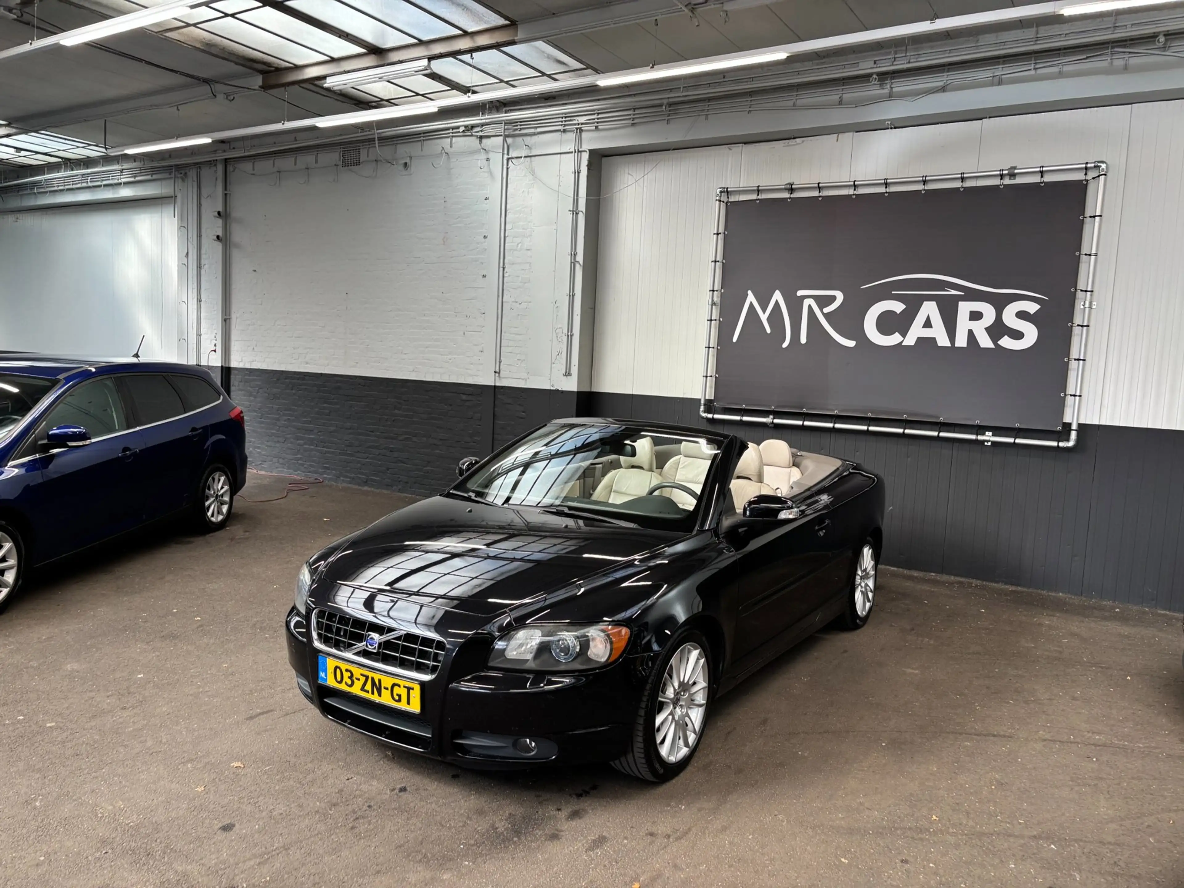 Volvo C70 Convertible 2.4i Summum Leder/Navi/Stoelverwarming — photo 4