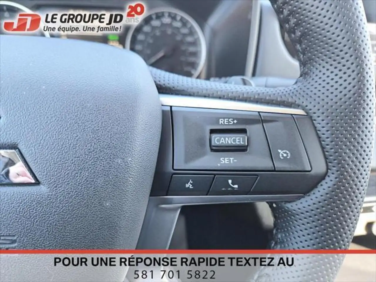 Mitsubishi Outlander снимка Mitsubishi Outlander