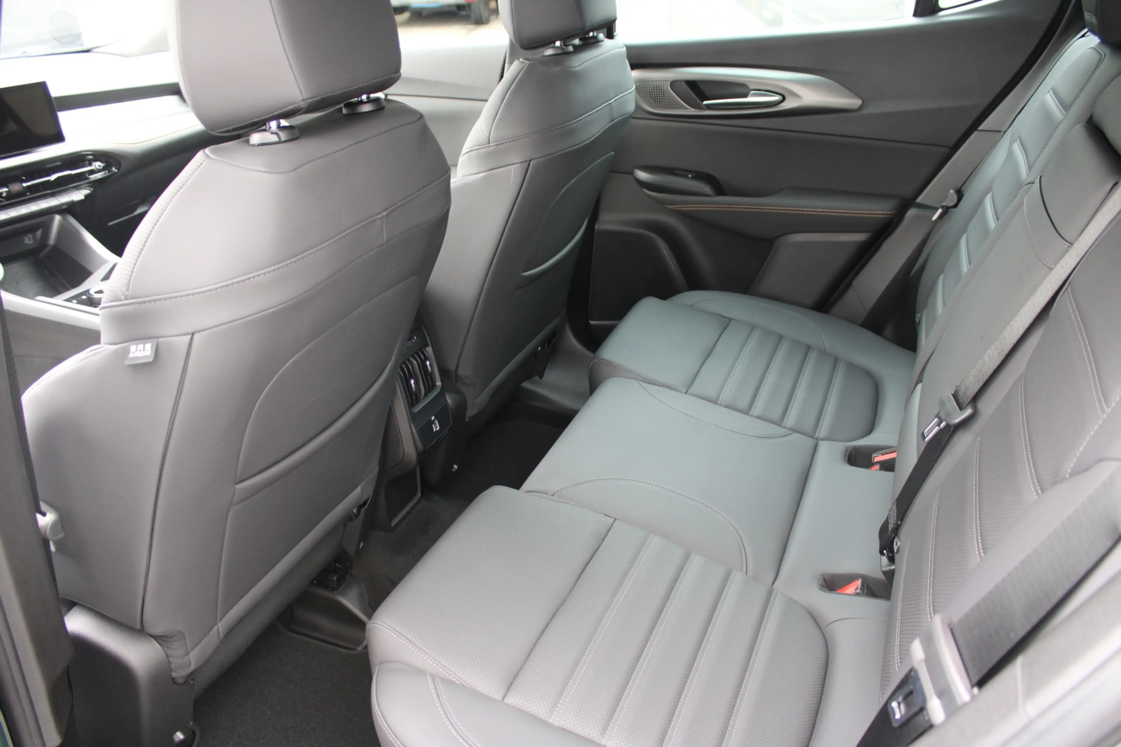 Alfa Romeo Tonale Tonale Veloce Plug-in e-AWD 1.3 270PS AWD — photo 11