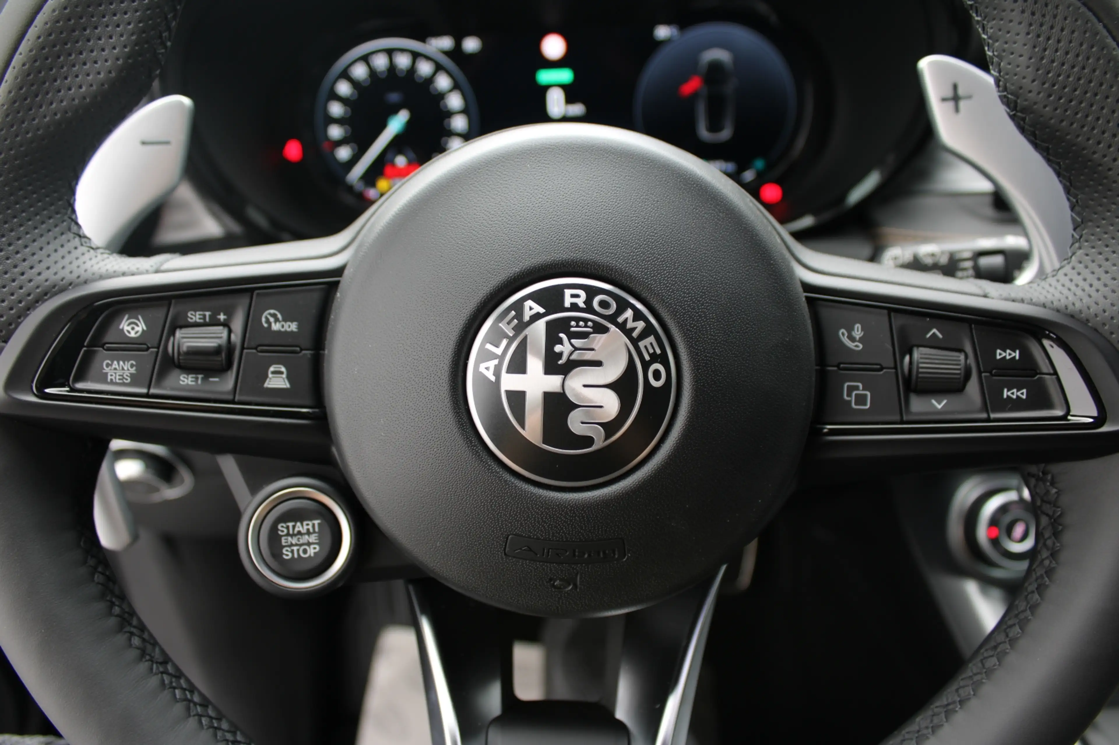 Alfa Romeo Tonale Tonale Veloce Plug-in e-AWD 1.3 270PS AWD — photo 7