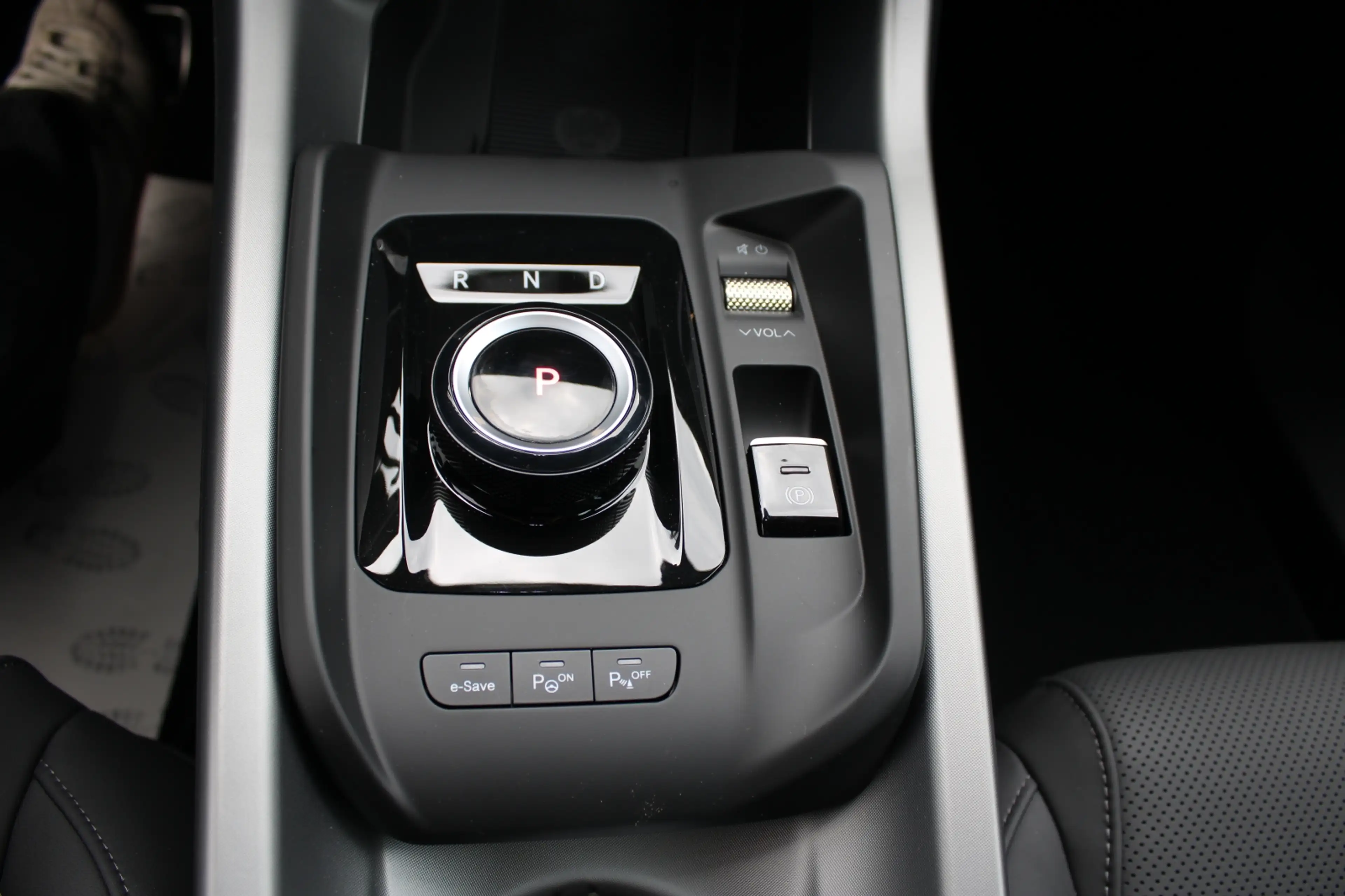 Alfa Romeo Tonale Tonale Veloce Plug-in e-AWD 1.3 270PS AWD — photo 10
