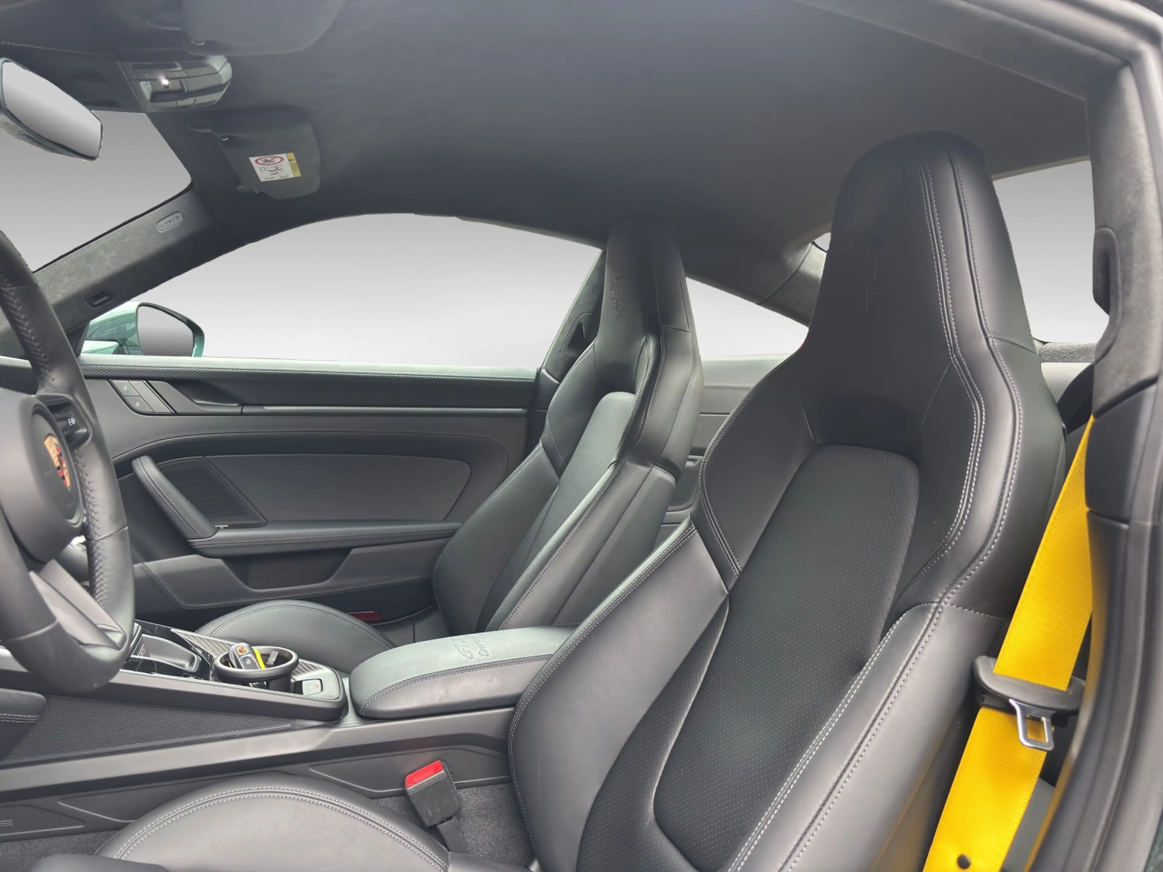 Porsche 911 .2 GT3 Touring Lift PCCB PTS Exklusiv 6-Gang — photo 11