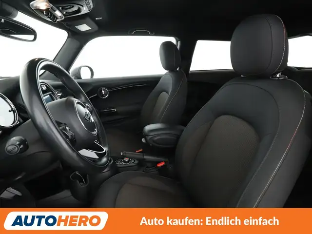 Mini Hatch view 10