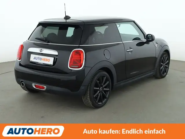 Mini Hatch view 6