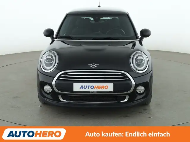 Mini Hatch view 9