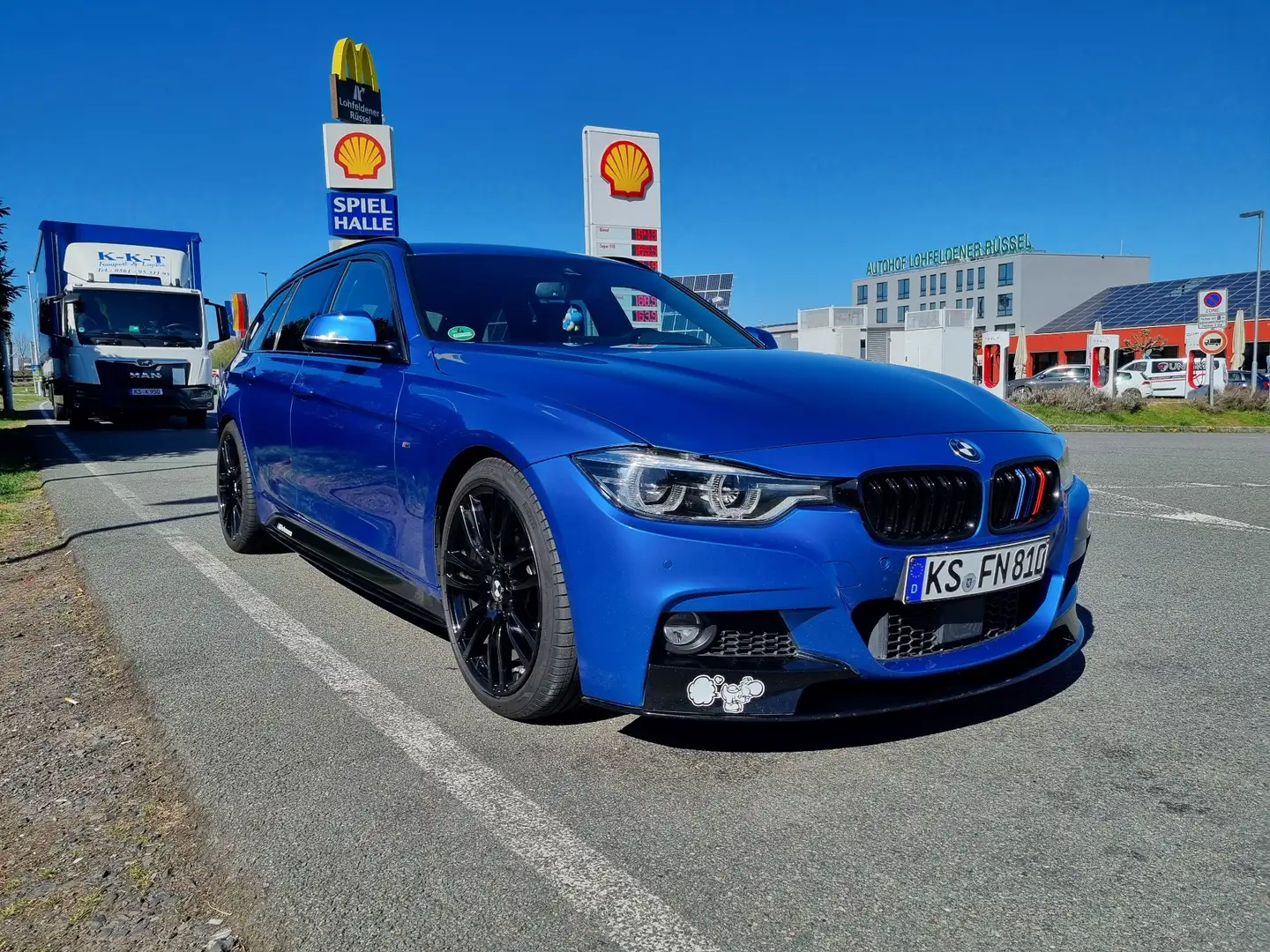 BMW 330 F31 330d xDrive M Performance Sport Shadow Line Blau - 1