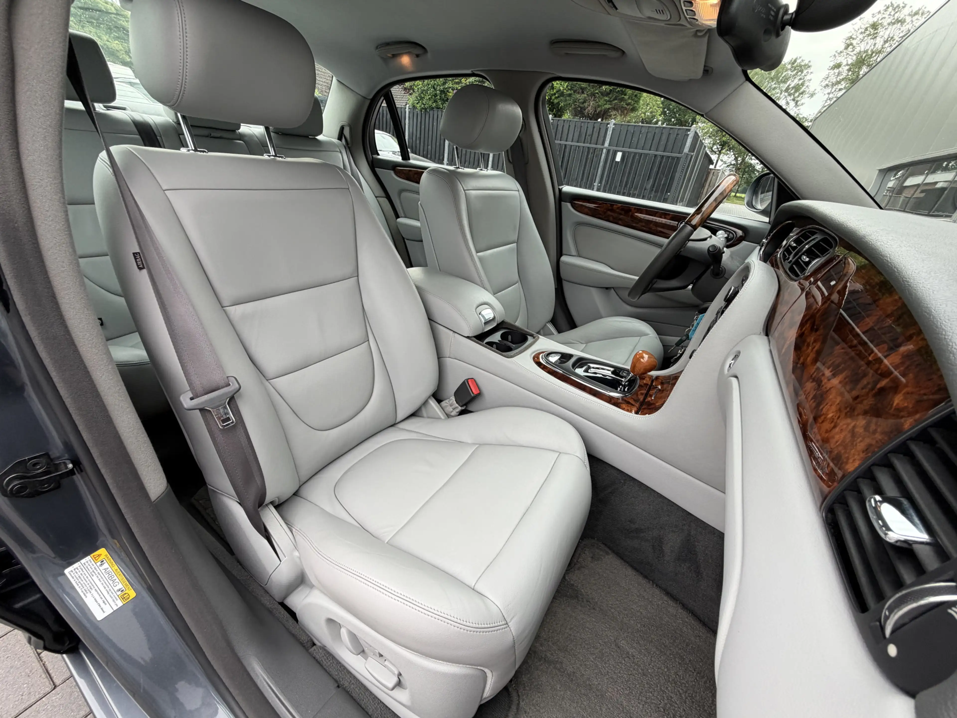 Jaguar XJ 4.2 V8 Executive | 19" | NL Auto NAP — photo 7
