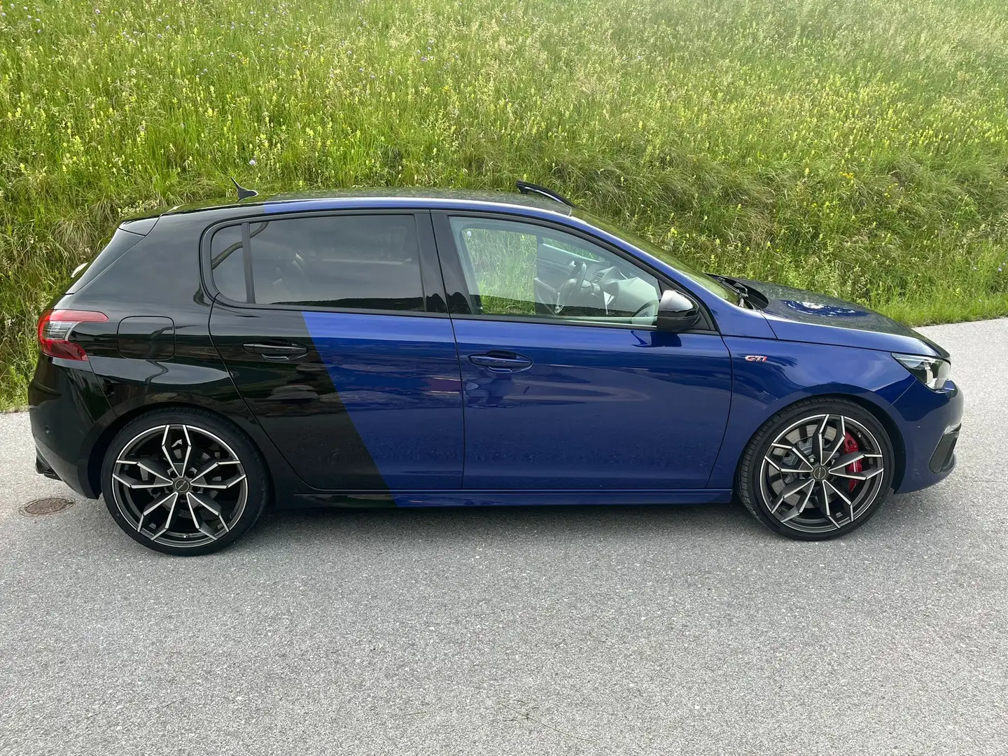 Peugeot 308 1,6 THP 270 GTi by Sport S&S Blau - 2