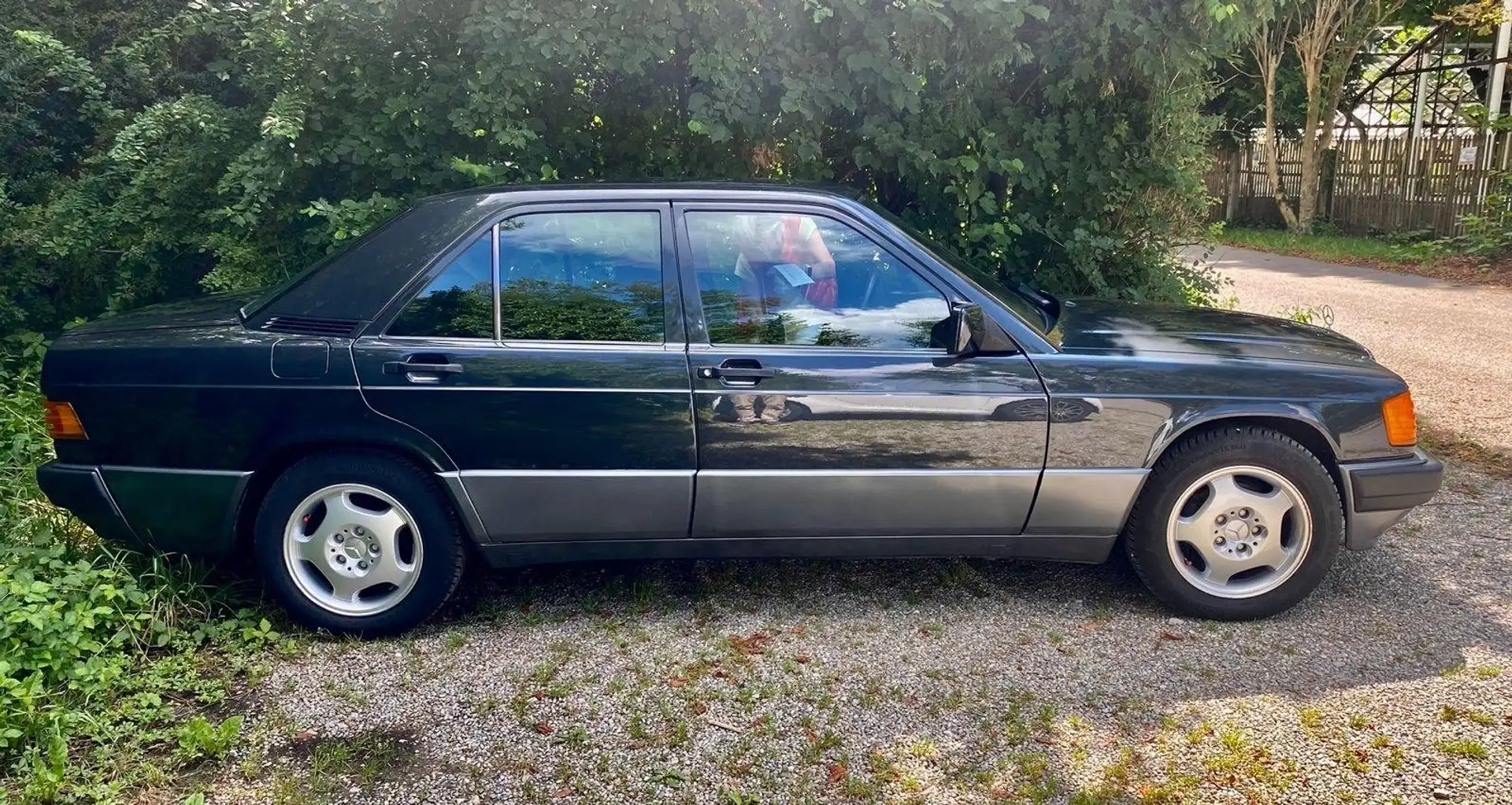 Mercedes-Benz 190 190 E 2.0 Negru - 2