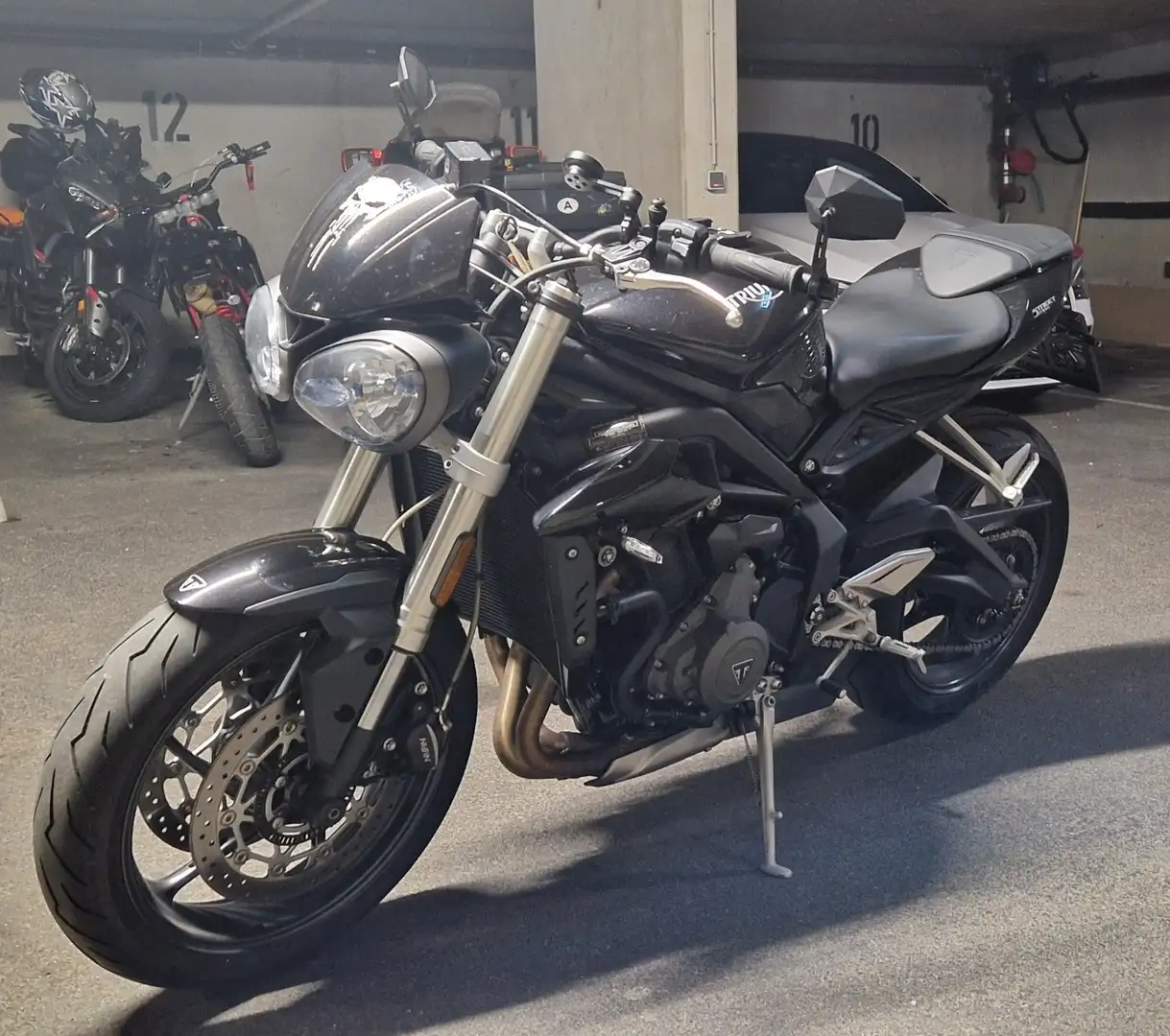 Triumph Street Triple S Black - 1