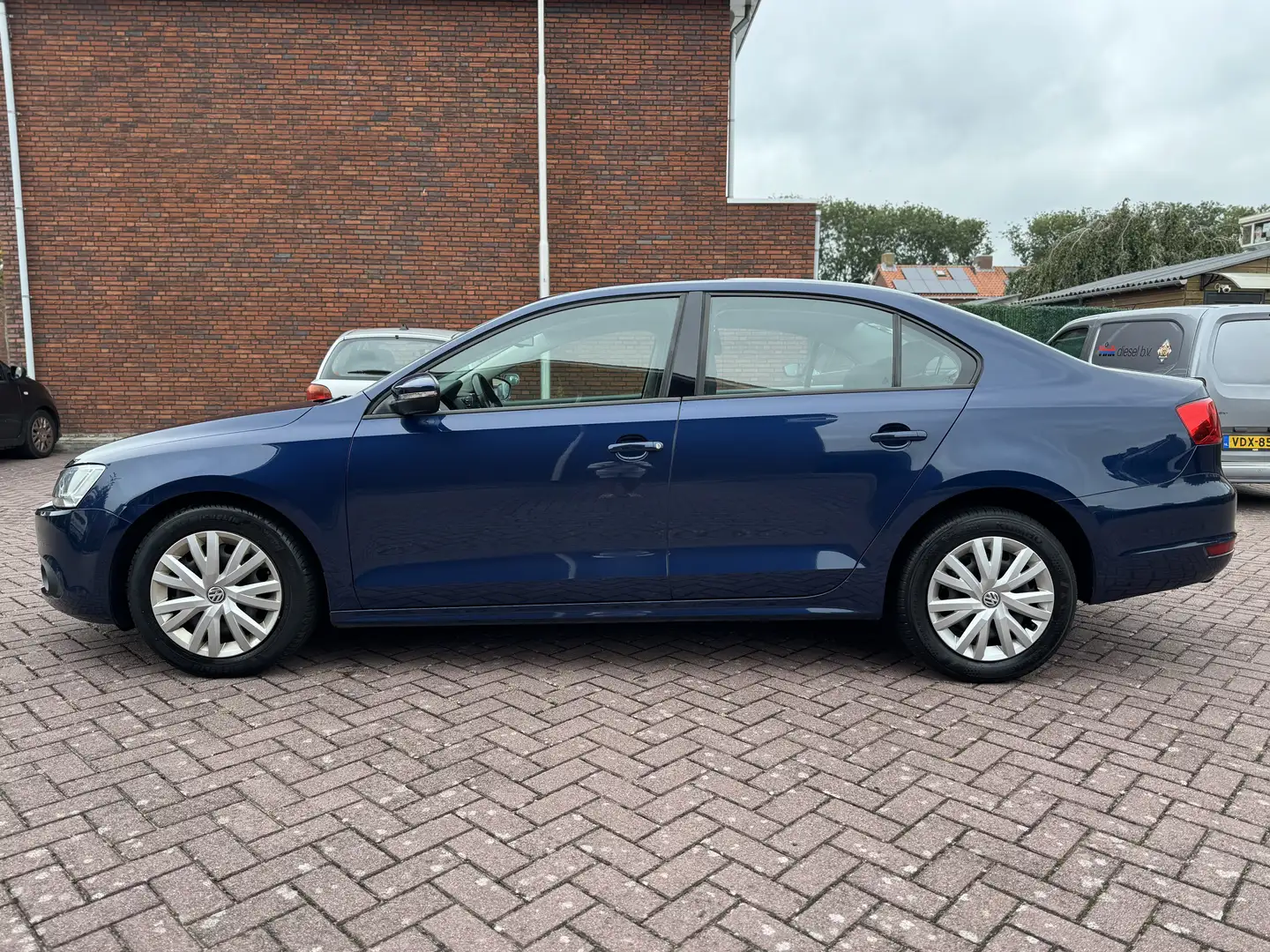 Volkswagen Jetta 1.2 TSI Comfortline | 3e eigenaar Blauw - 2
