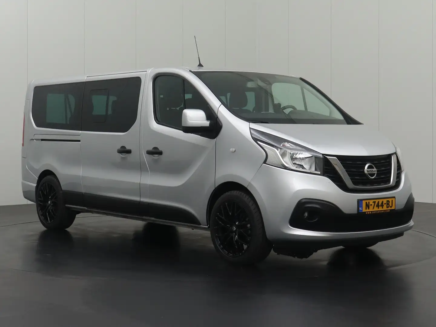 Renault Trafic 2.0DCI 145PK Lang Personenbus | 9-Persoons | 2xSch Zilver - 2