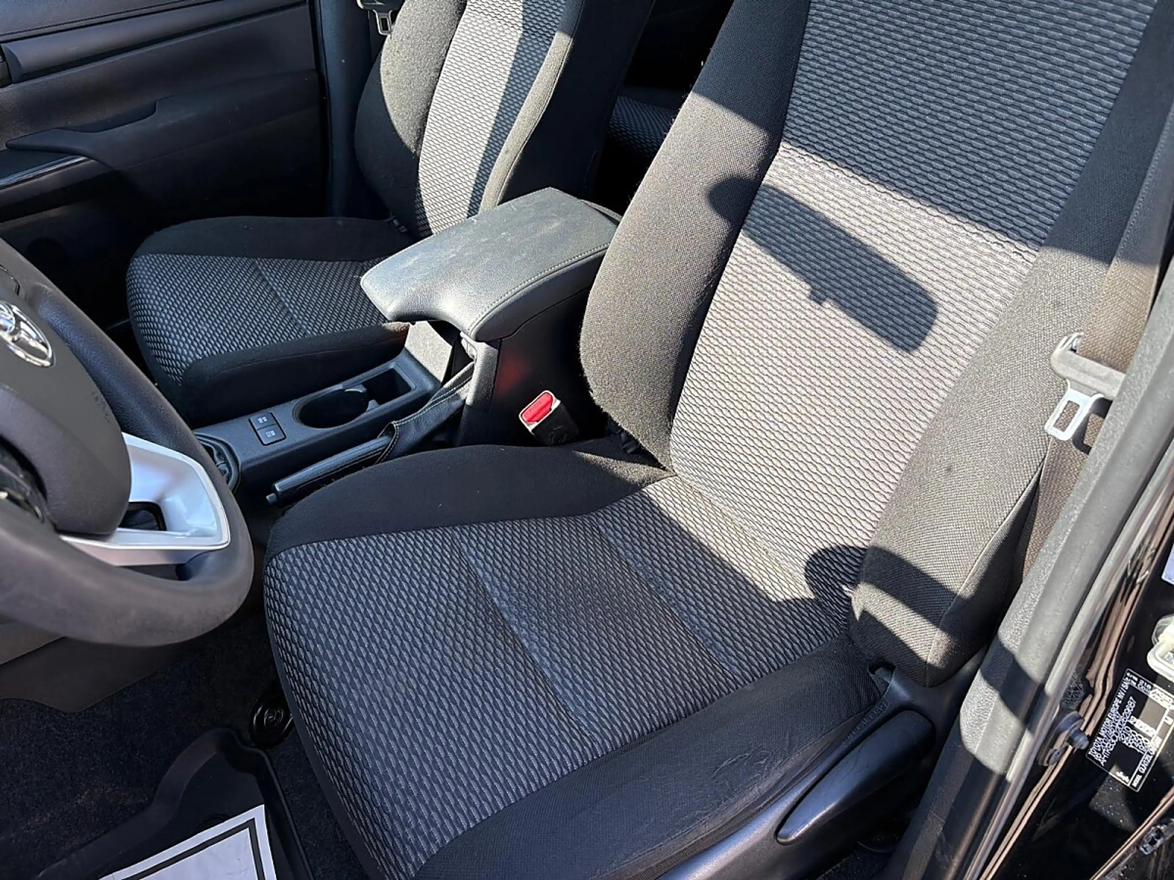 Toyota Hilux DK Country 4x4 2,4 D-4D — photo 10