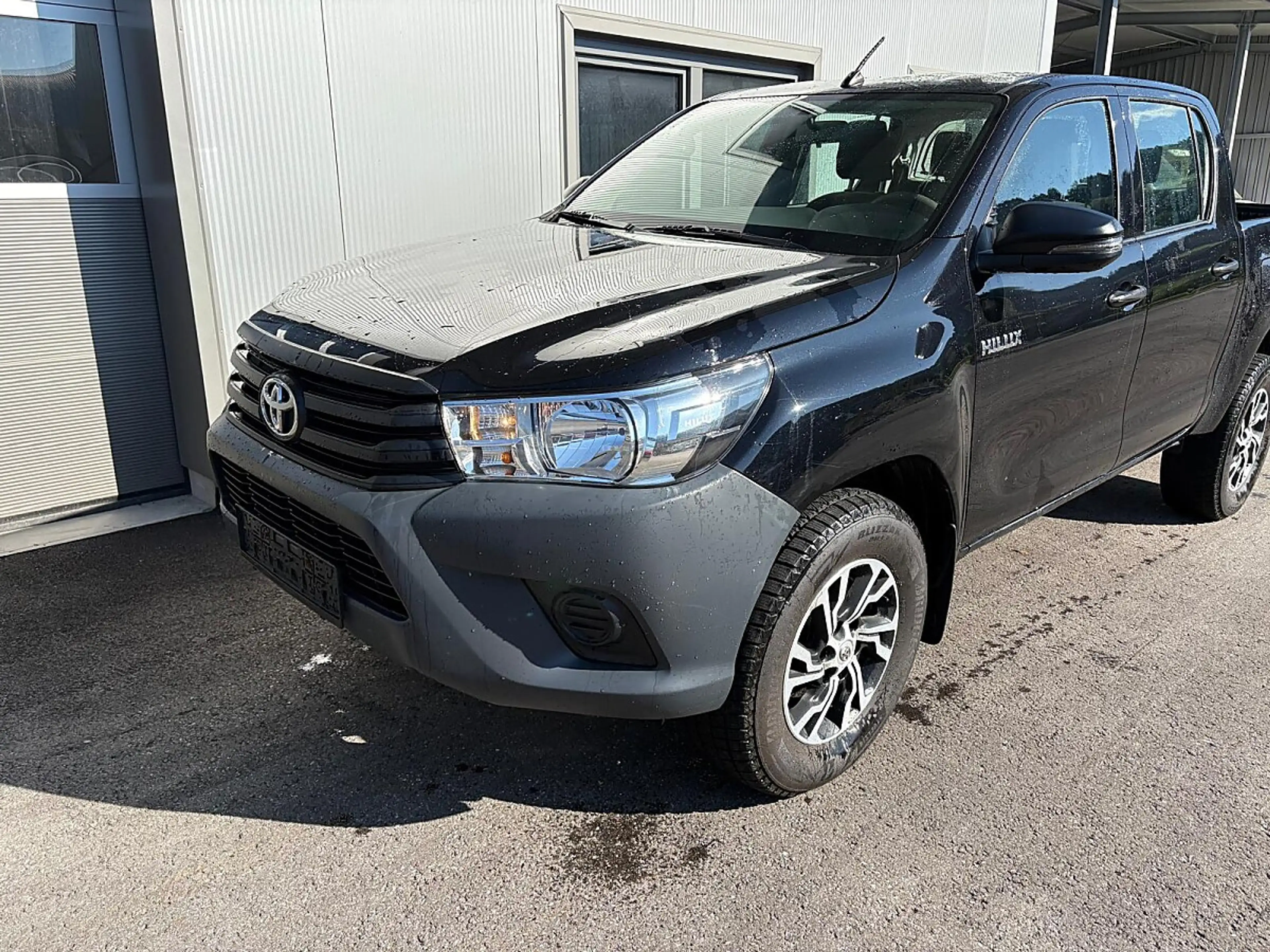 Toyota Hilux DK Country 4x4 2,4 D-4D — photo 5