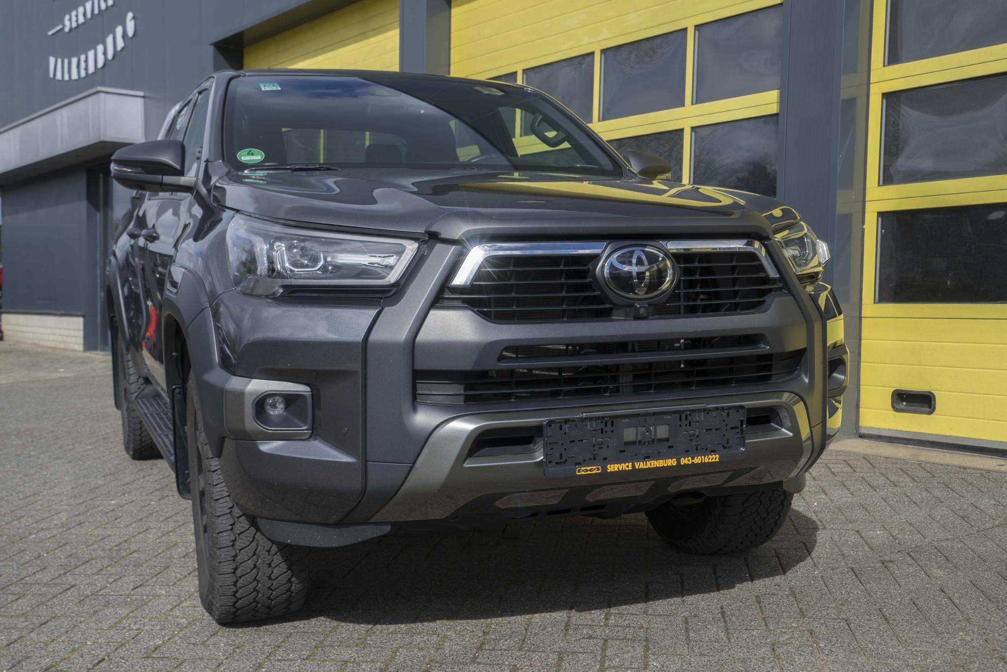 Toyota Hilux