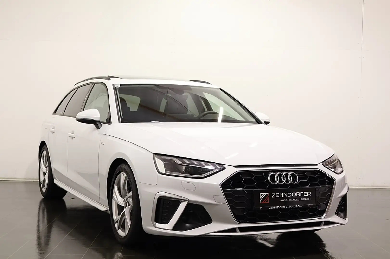 Audi A4 Avant 35 TDI S-line S-tronic / PANO / MATRIX / ... Weiß - 1