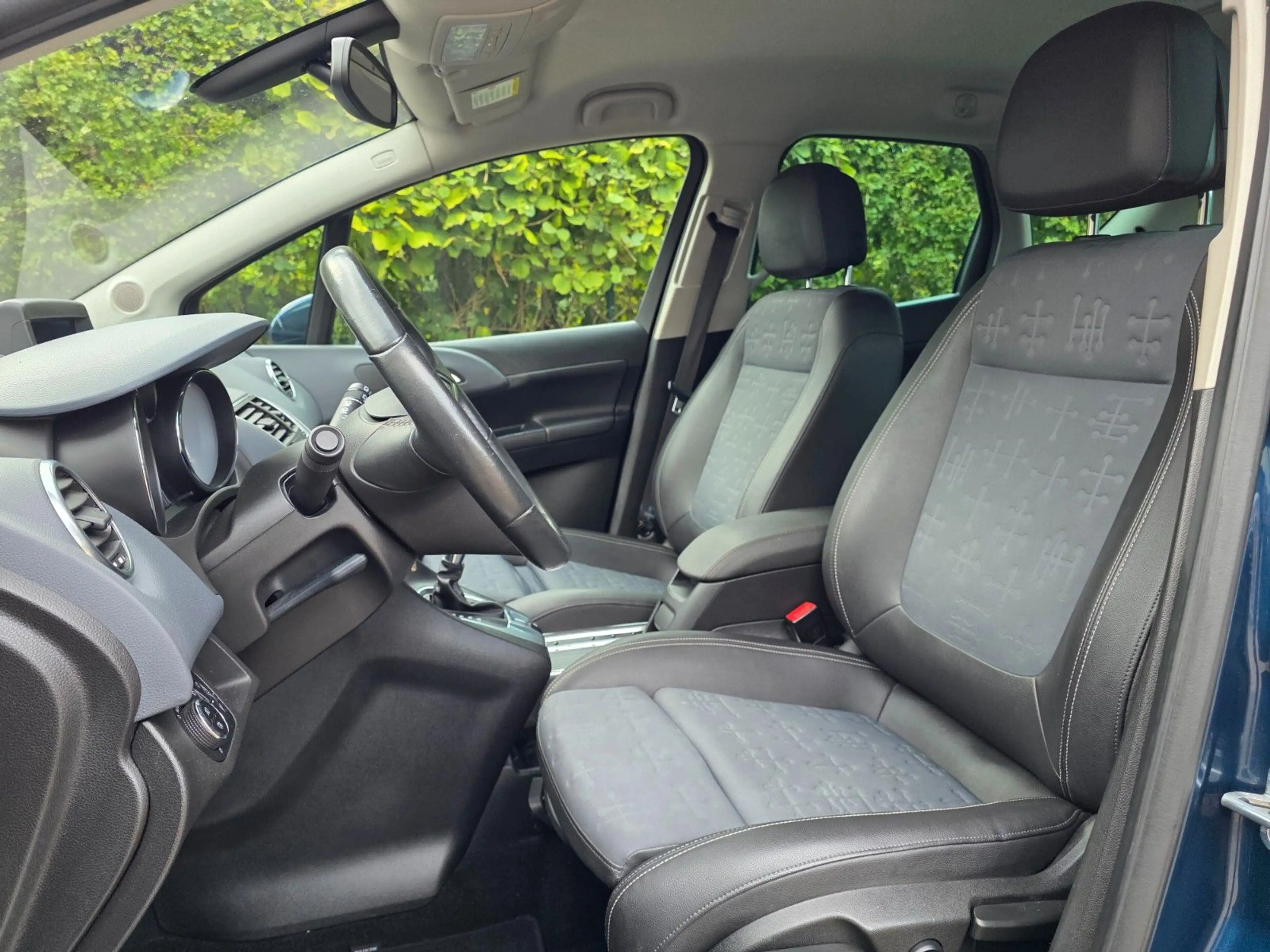 Opel Meriva B Innovation *Automatik *Tempo *Navi — photo 11