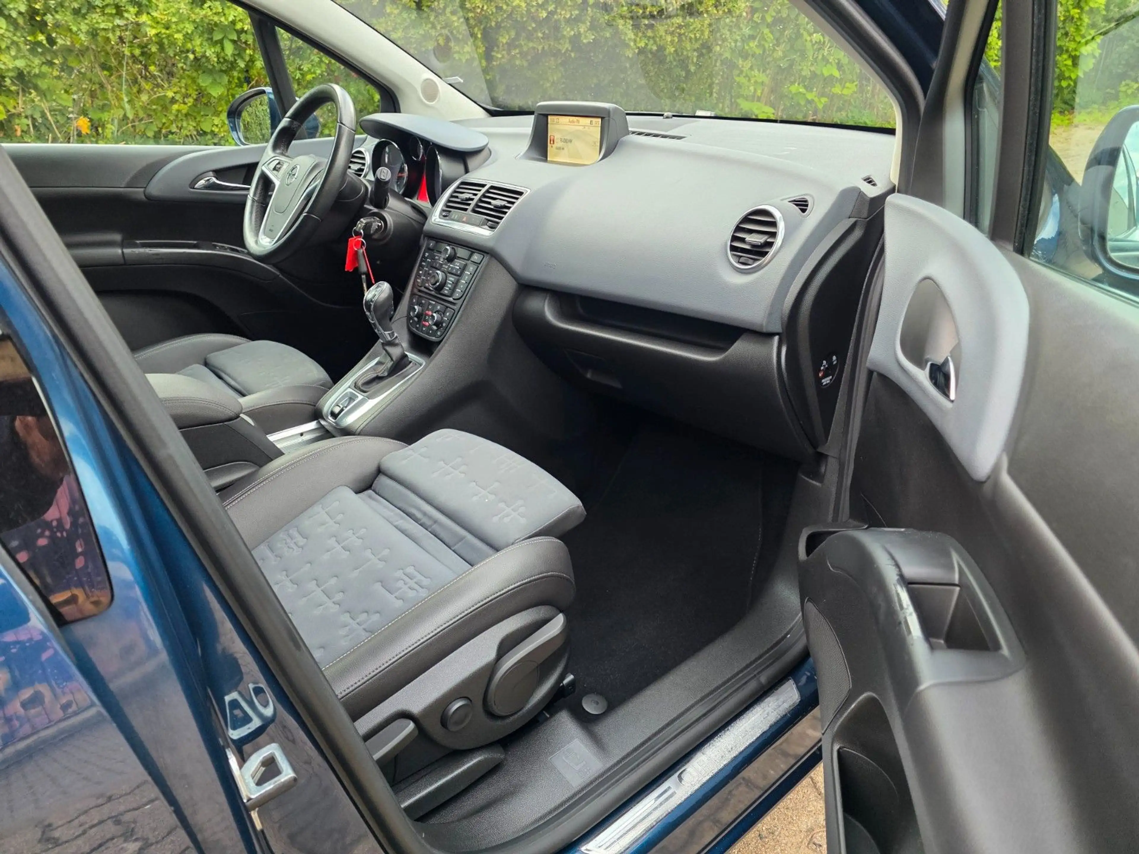 Opel Meriva B Innovation *Automatik *Tempo *Navi — photo 15