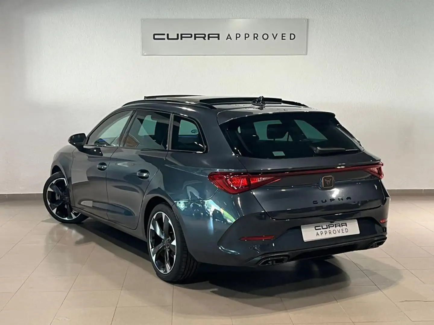 CUPRA Leon Sportstourer 1.5 ETSI DSG 110KW Gris - 2