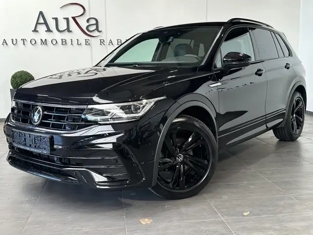 Volkswagen Tiguan view 2
