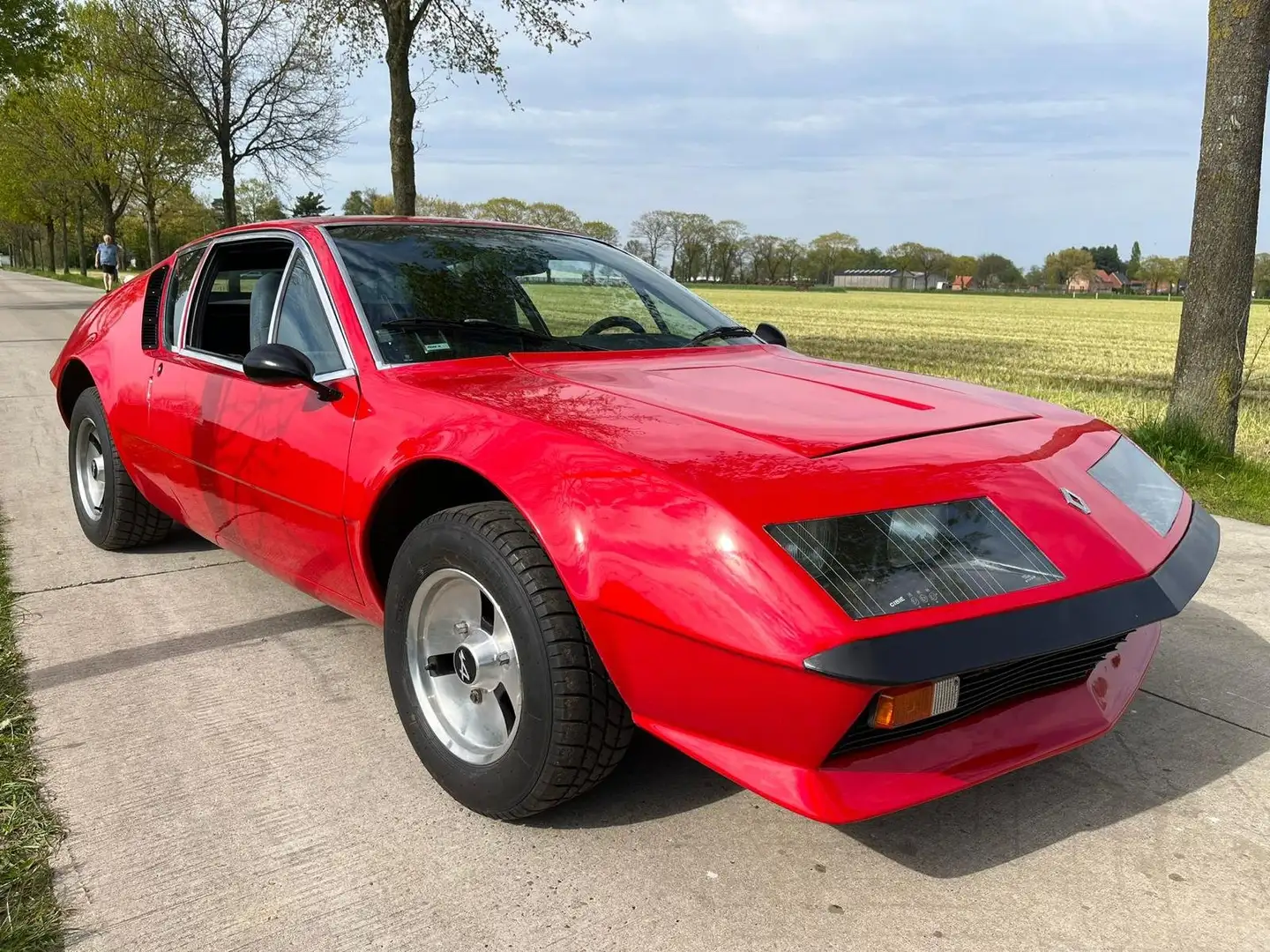 Alpine A310 - V6 Rouge - 1