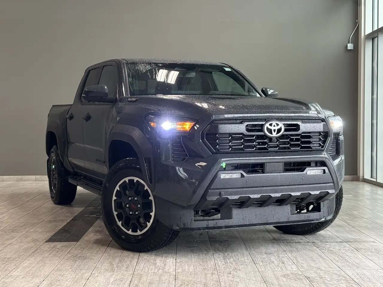 Toyota Tacoma снимка Toyota Tacoma