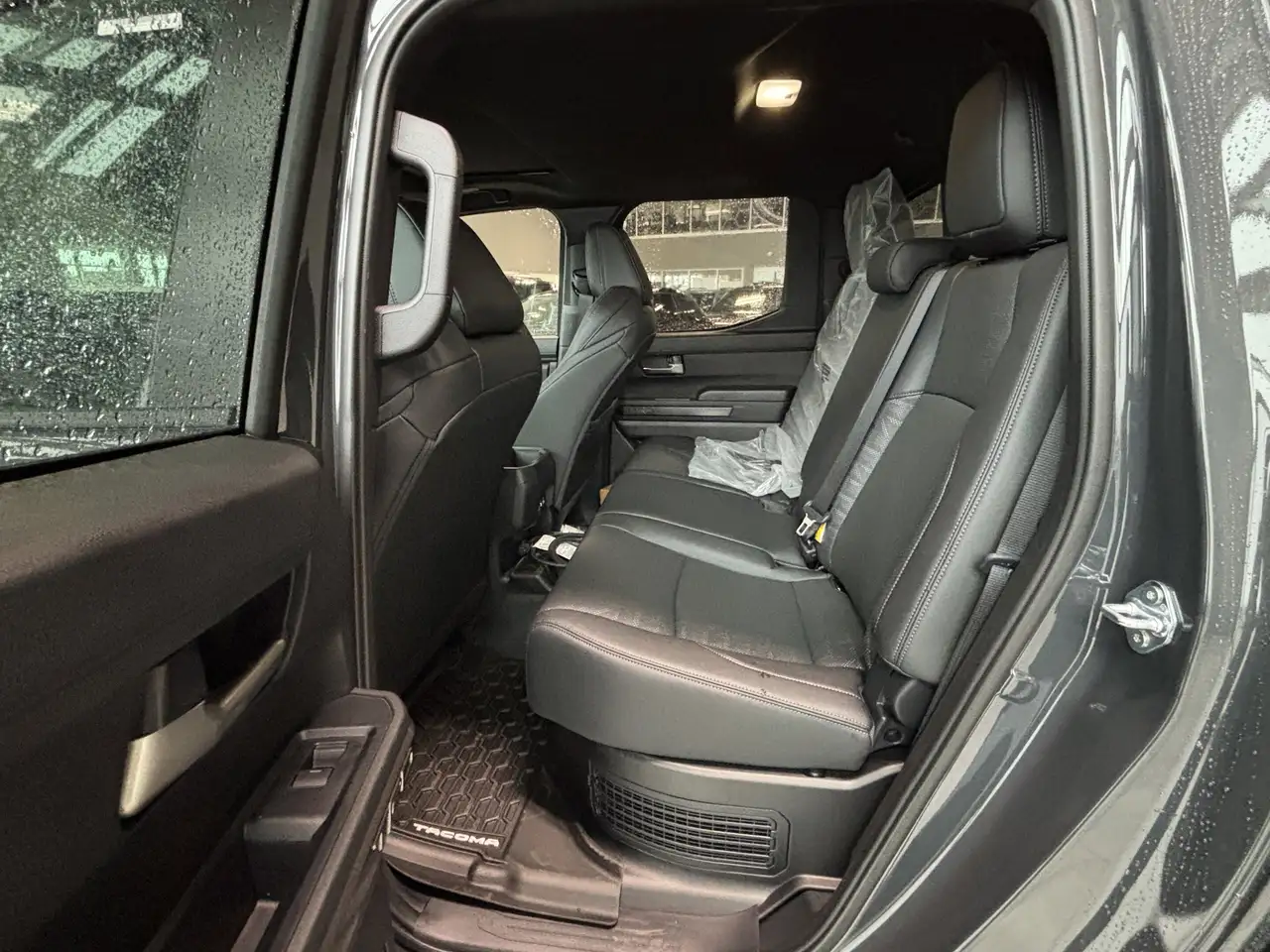 Toyota Tacoma снимка Toyota Tacoma
