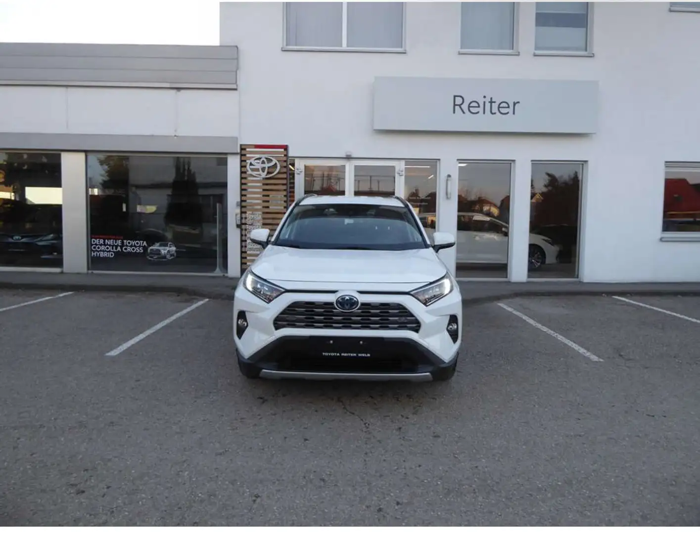 Toyota RAV 4 RAV4 2,5 Hybrid Active AWD Weiß - 1