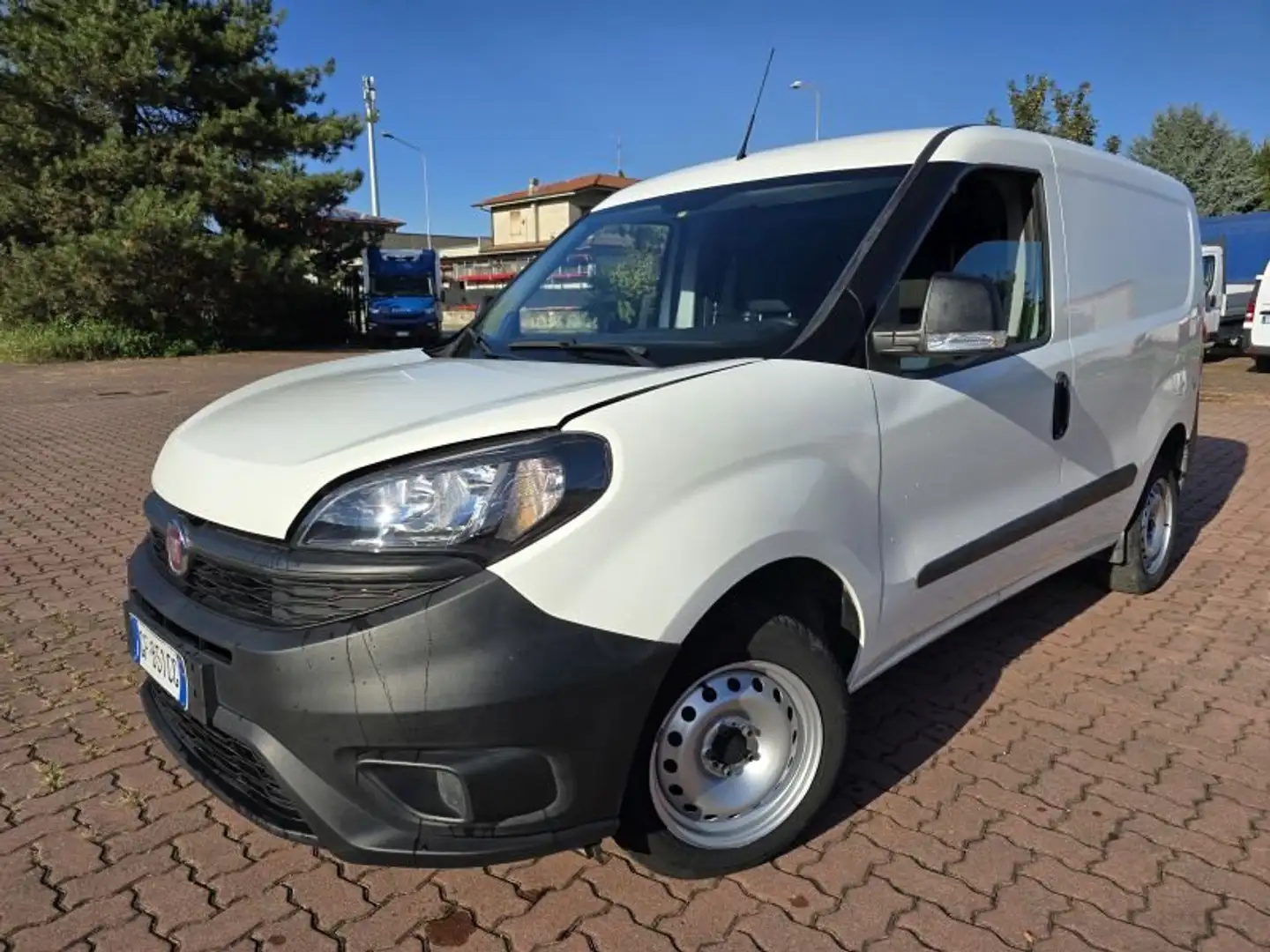Fiat Doblo 1.3 diesel Blanc - 2