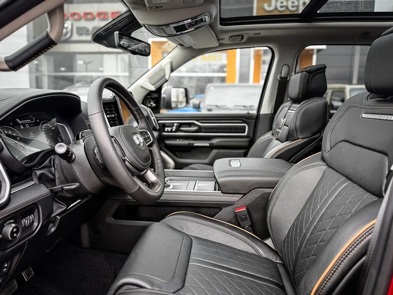 RAM 1500 снимка RAM 1500
