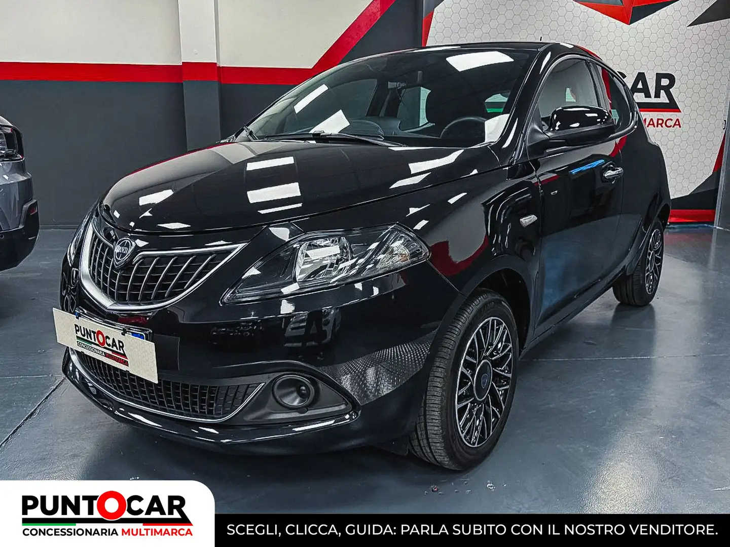 Lancia Ypsilon 1.0 FireFly 5 porte S&S Hybrid Platino PROMO FLEX Schwarz - 1
