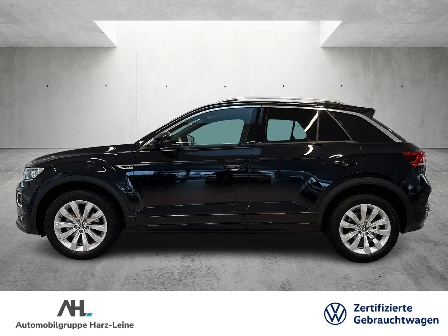 Volkswagen T-Roc 1.5 TSI Sport R-Line DSG Panorama Navi LED Schwarz - 2