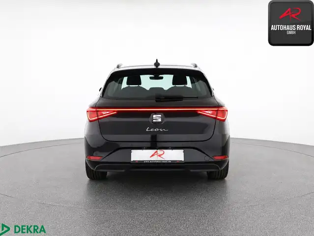 Seat Leon view 4