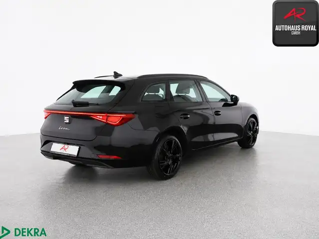 Seat Leon view 5