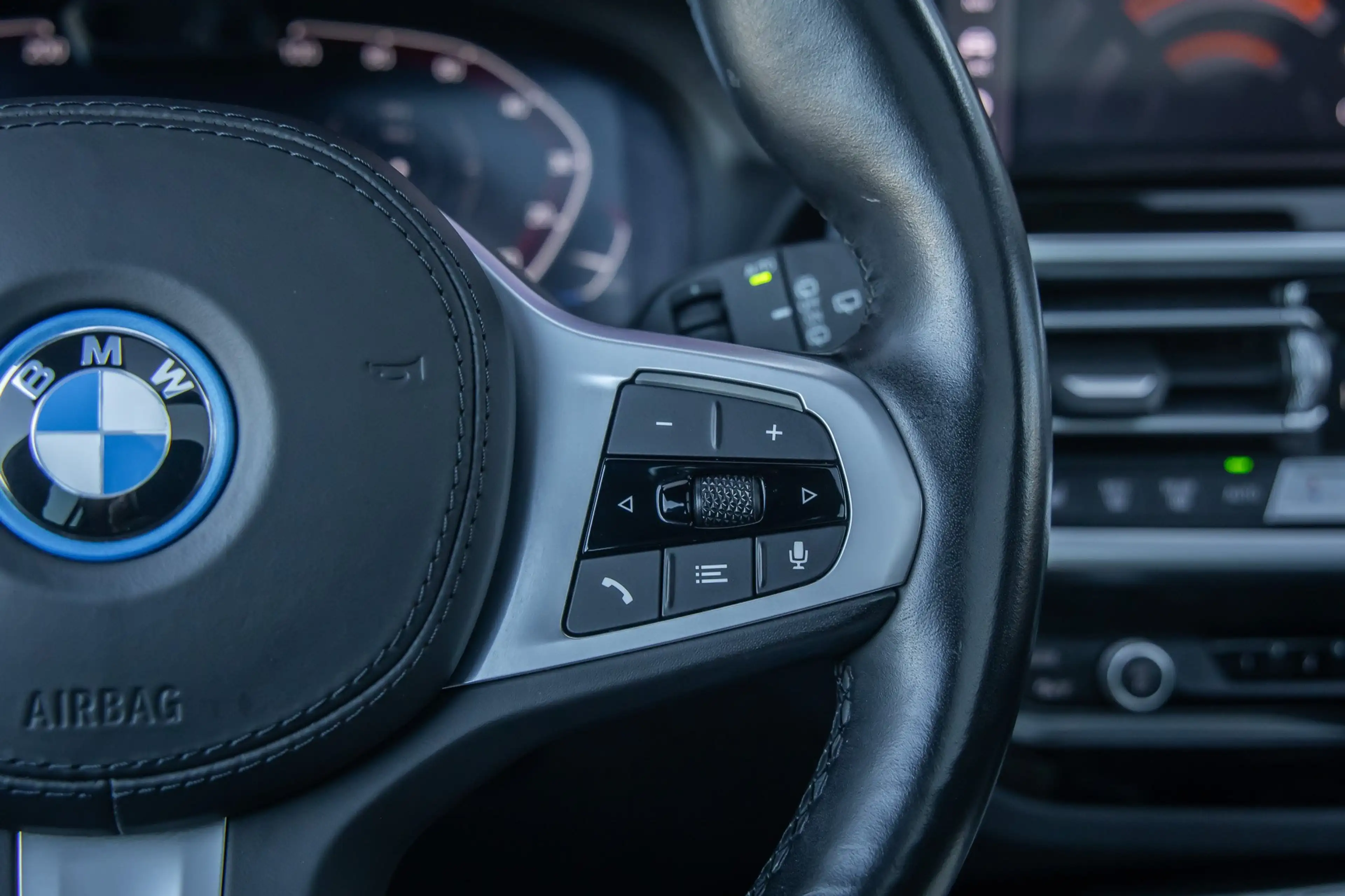 BMW iX3 Executive 80 kWh | Pano | Trekhaak | Leder | Memor — photo 32