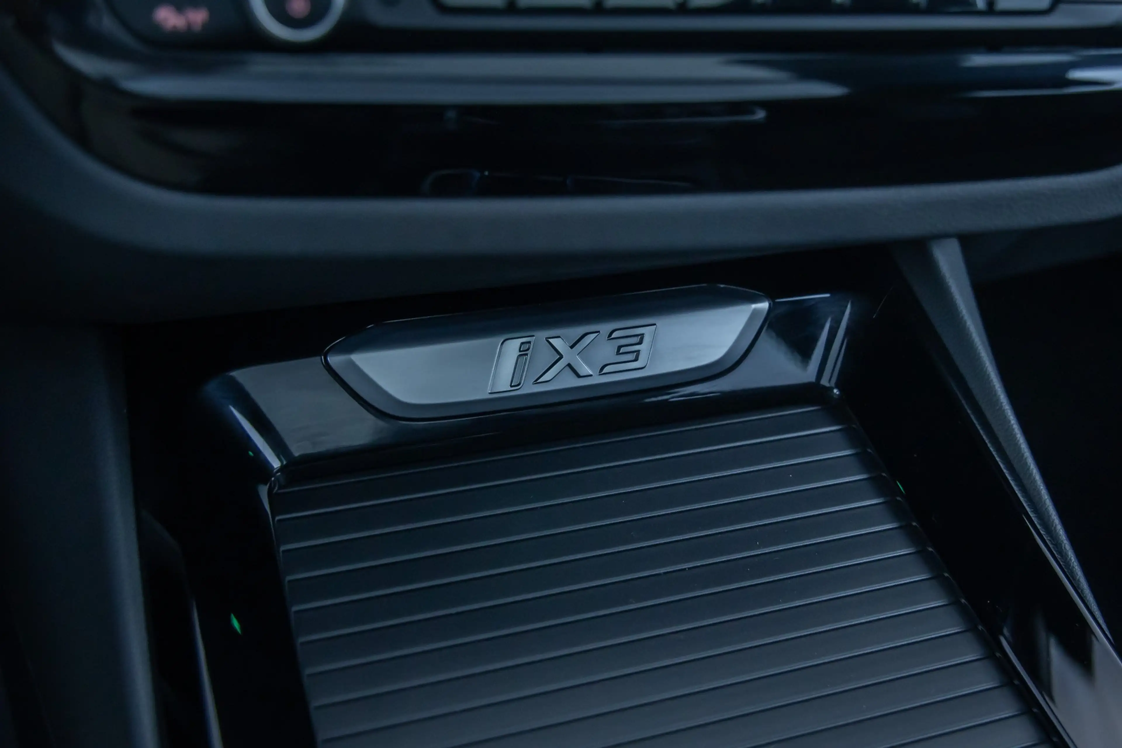 BMW iX3 Executive 80 kWh | Pano | Trekhaak | Leder | Memor — photo 37
