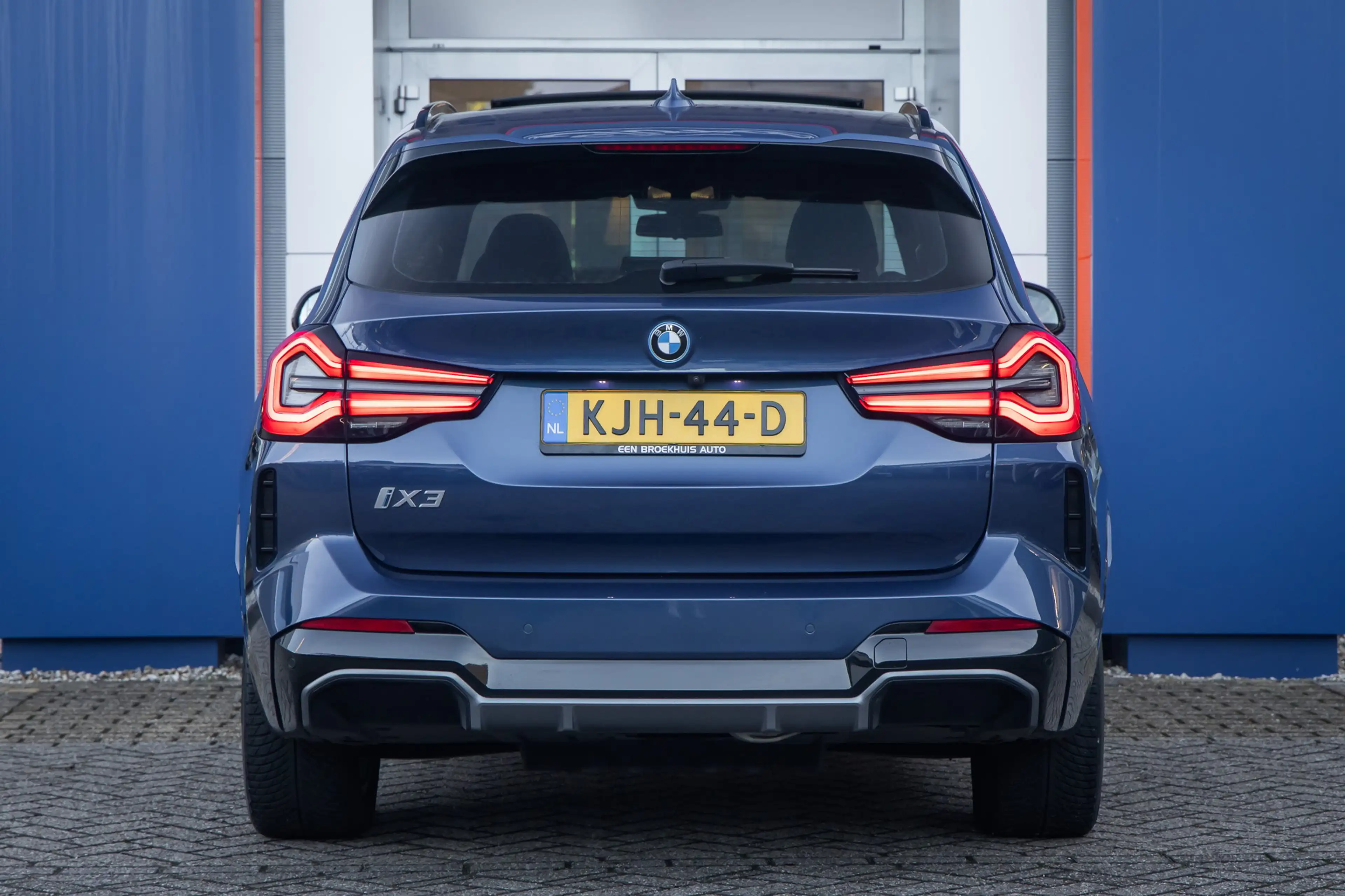 BMW iX3 Executive 80 kWh | Pano | Trekhaak | Leder | Memor — photo 6