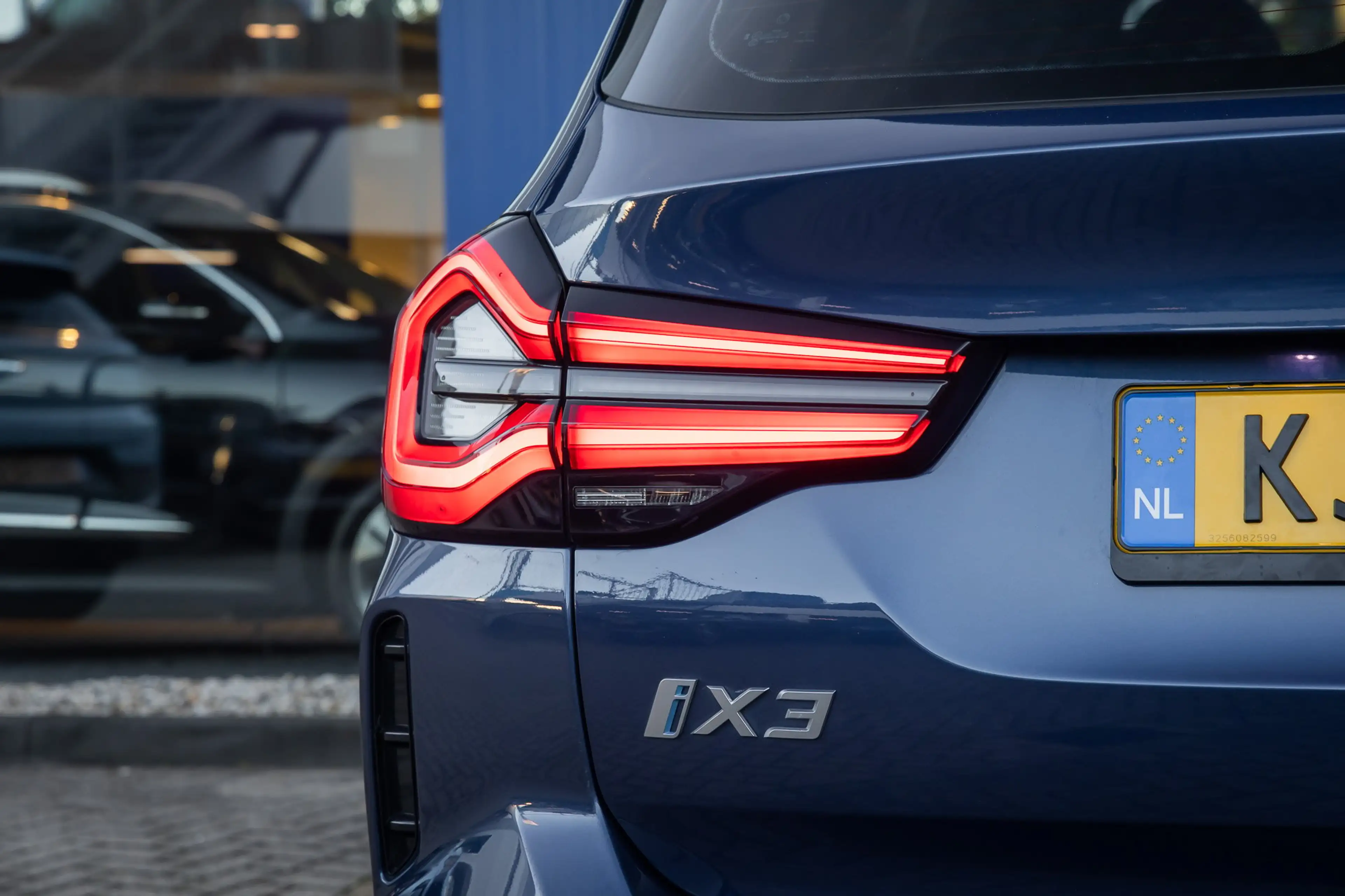 BMW iX3 Executive 80 kWh | Pano | Trekhaak | Leder | Memor — photo 8