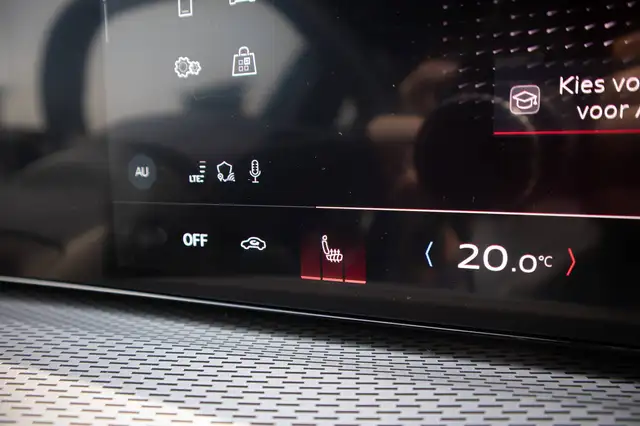 Audi Q5 view 13