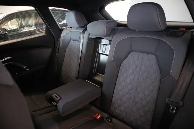 Audi Q5 view 29