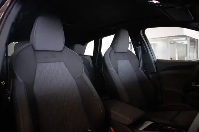 Audi Q5 view 10