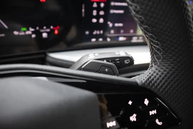 Audi Q5 view 17