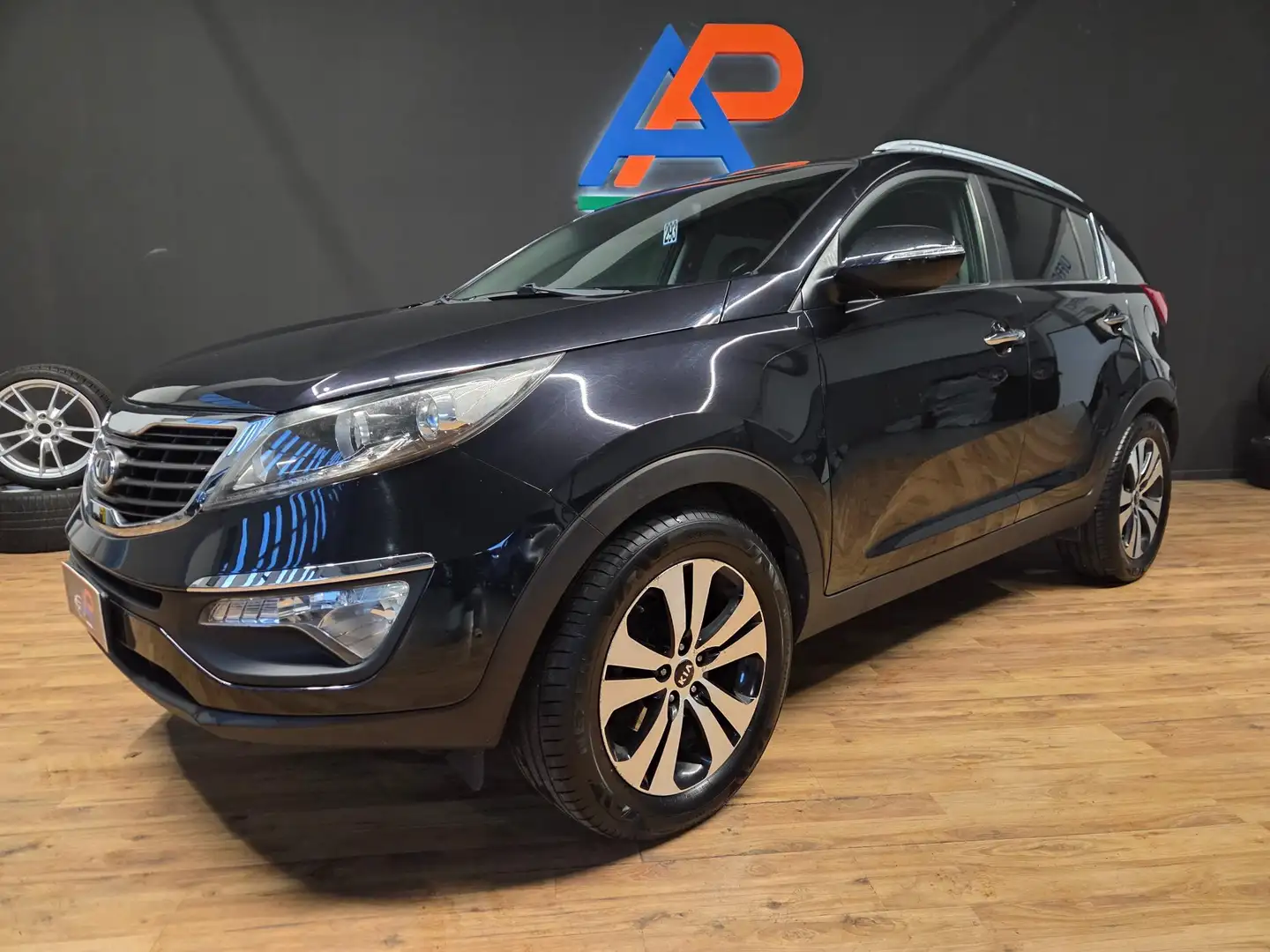 Kia Sportage 1.7 crdi Active 2wd Schwarz - 1