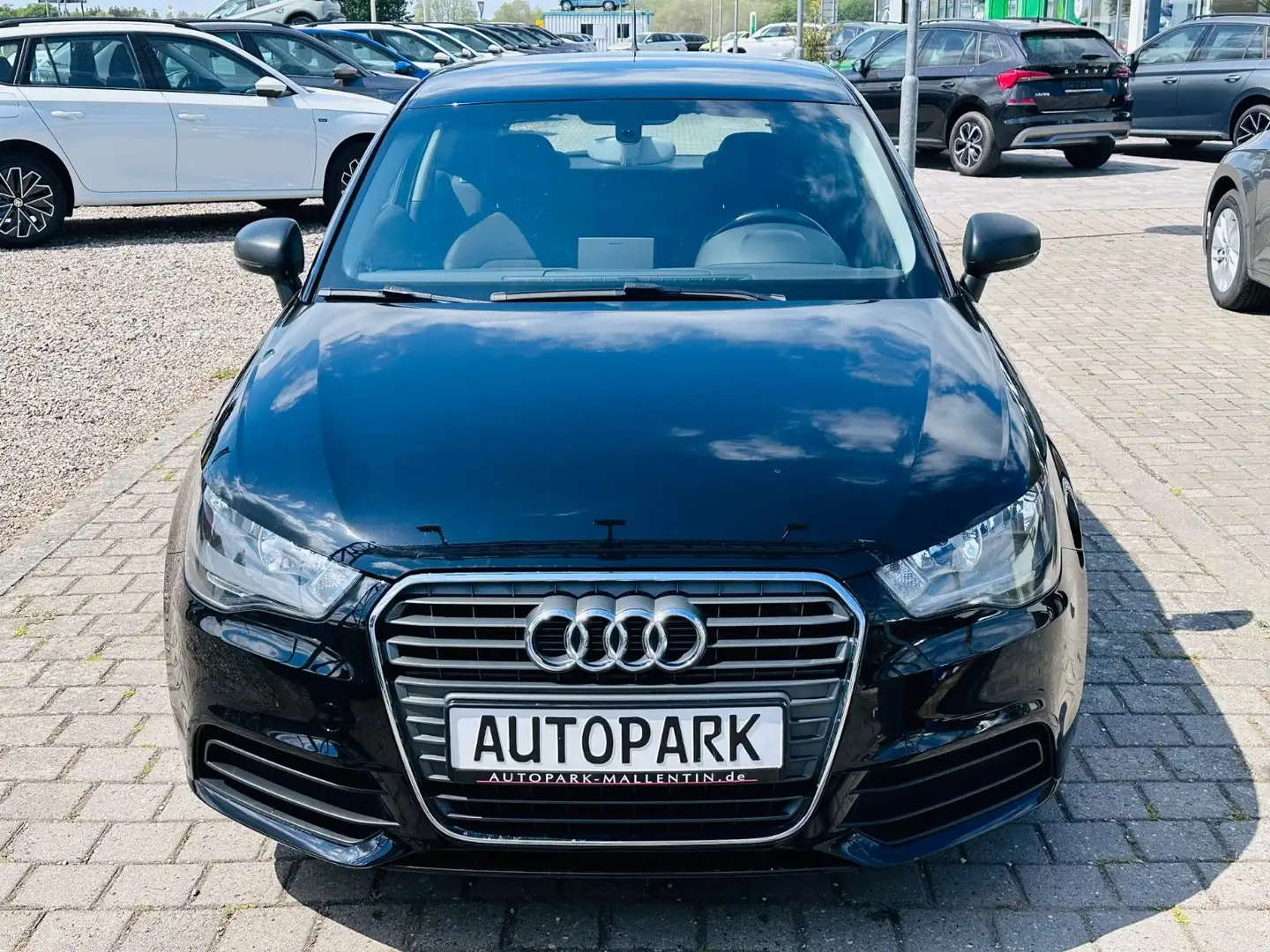 Audi A1 1.4 TFSI *SHZ*KLIMA*PDC*AUTOMATIK* Zwart - 2