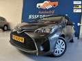 Toyota Yaris 1.0 VVT-i Now/bj.2016/kleur: grijs / airco/ 5 deur Gris - thumbnail 1