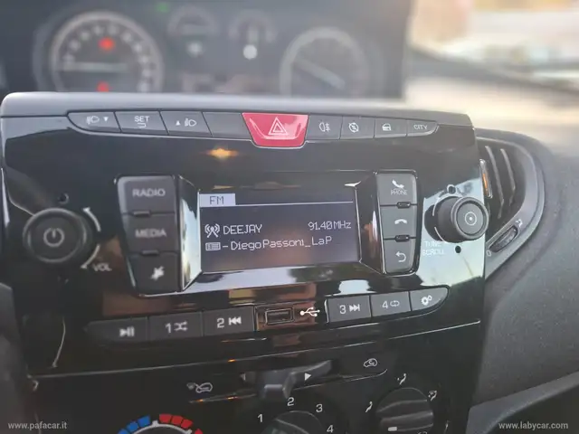 Lancia Ypsilon view 13